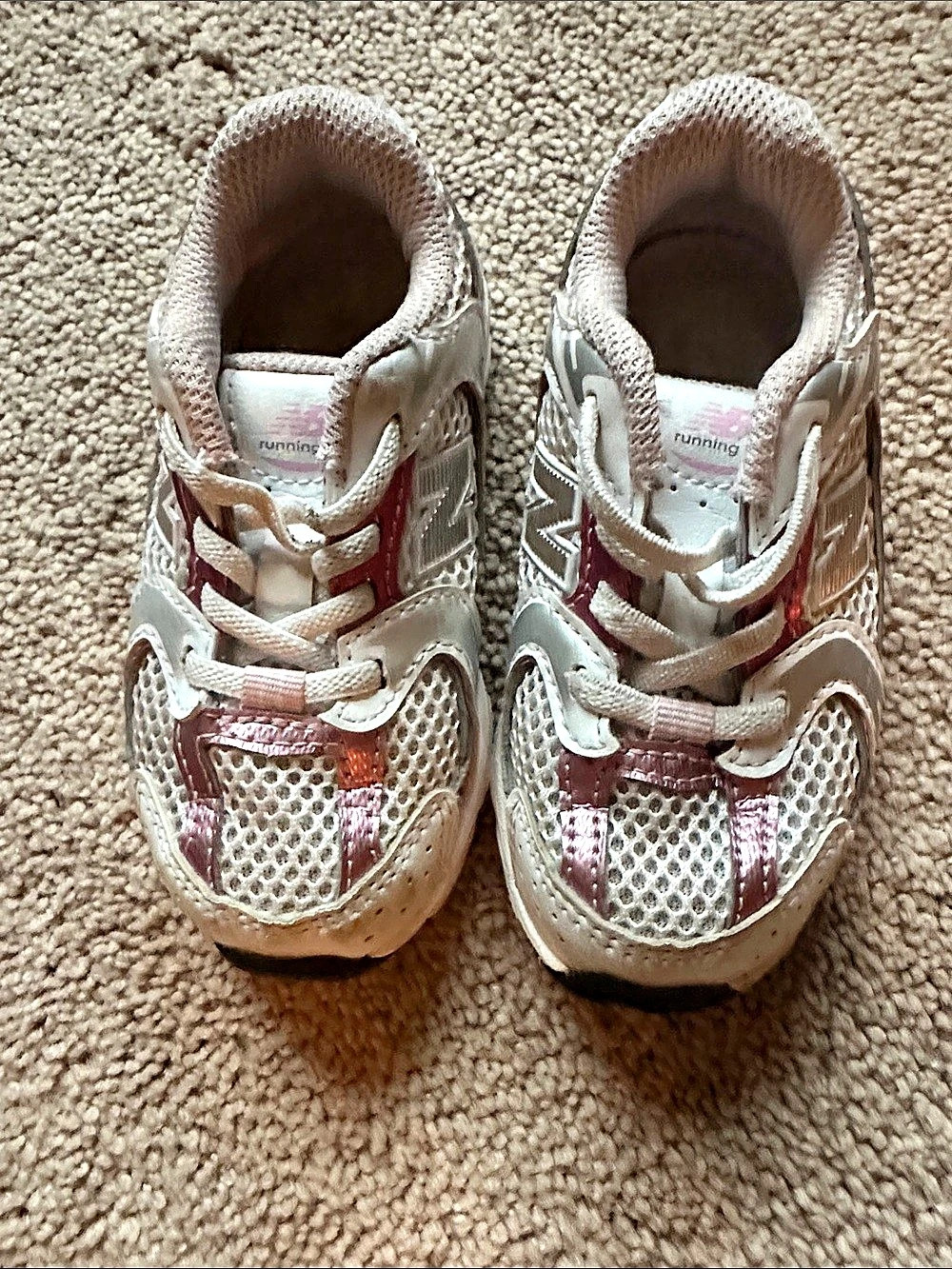 New Balance Toddler Kids Sneakers White & Pink size 7